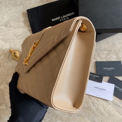YSL  ENVELOPE MEDIUM IN MIX MATELASSÉ GRAIN DE POUDRE EMBOSSED LEATHER