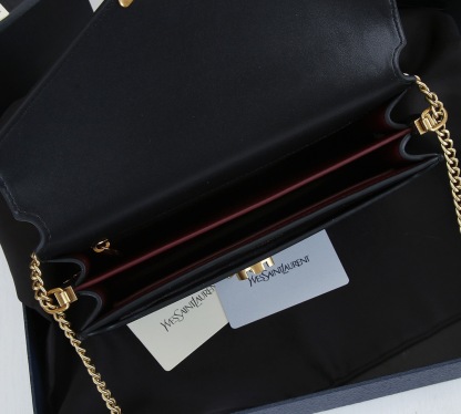 YSL CASSANDRA MEDIUM CHAIN BAG IN SMOOTH LEATHER