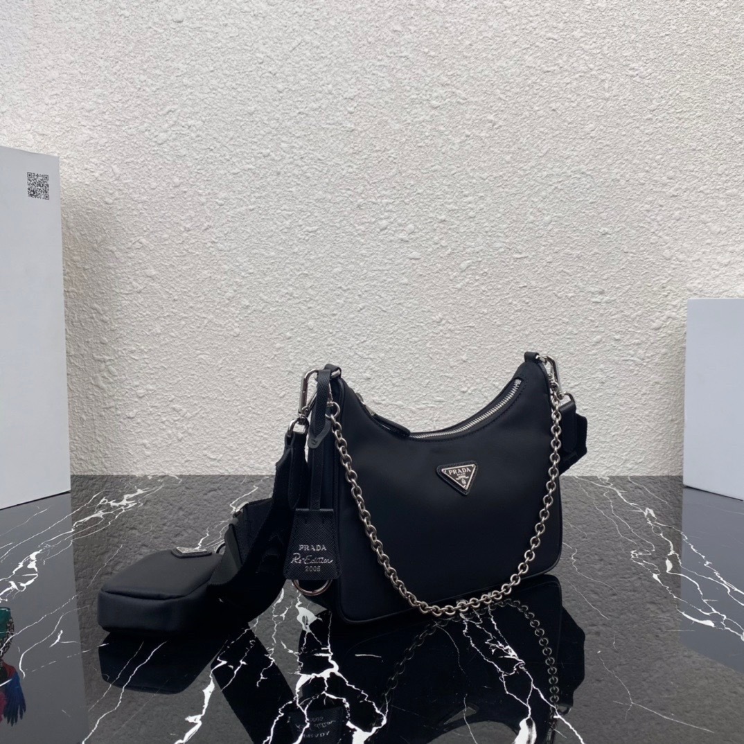 Prada Re-Edition 2005 Re-Nylon bag