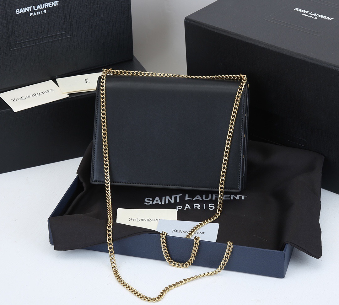YSL CASSANDRA MEDIUM CHAIN BAG IN SMOOTH LEATHER