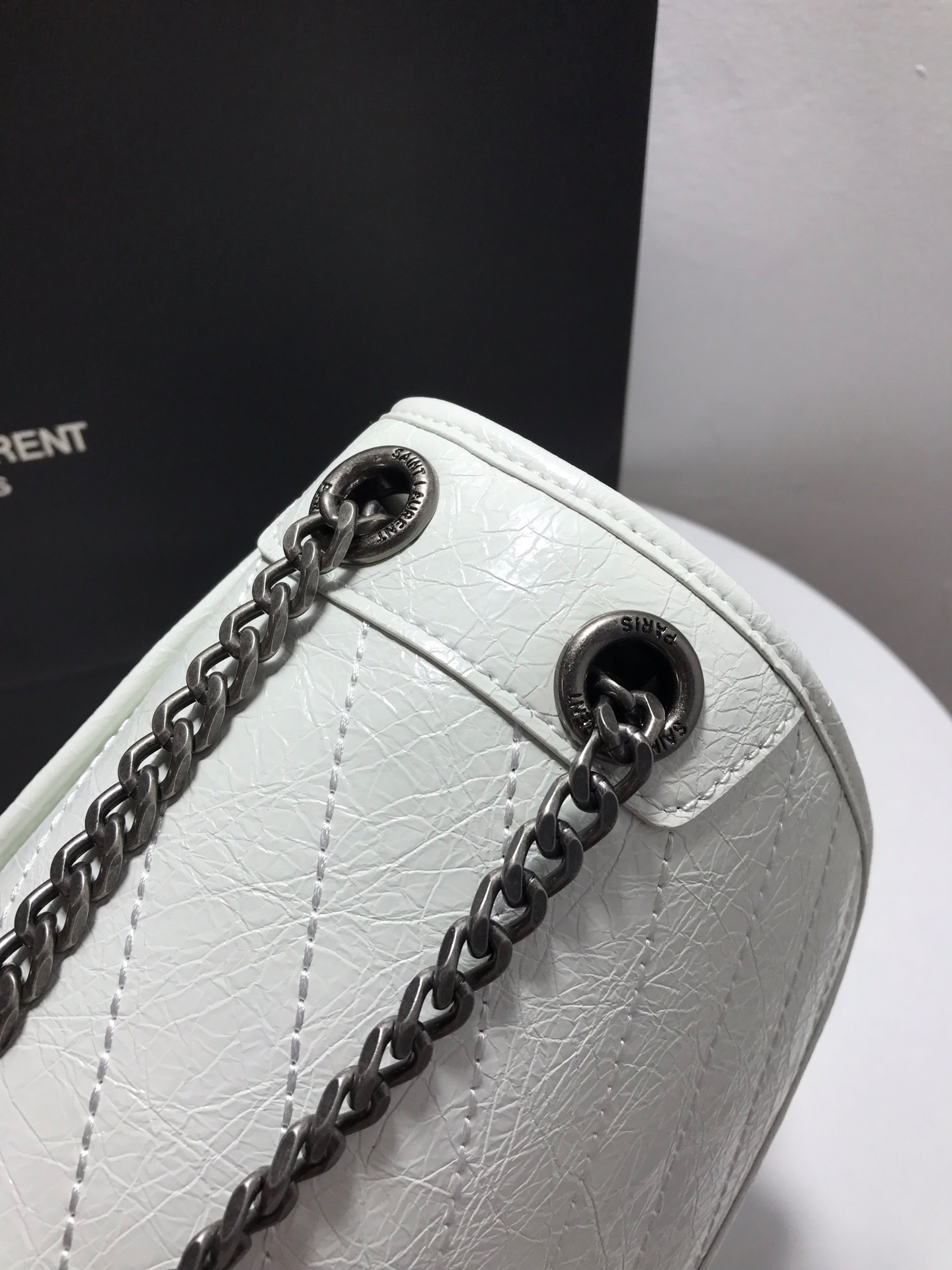 YSL NIKI MEDIUM CHAIN BAG IN CRINKLED VINTAGE LEATHER