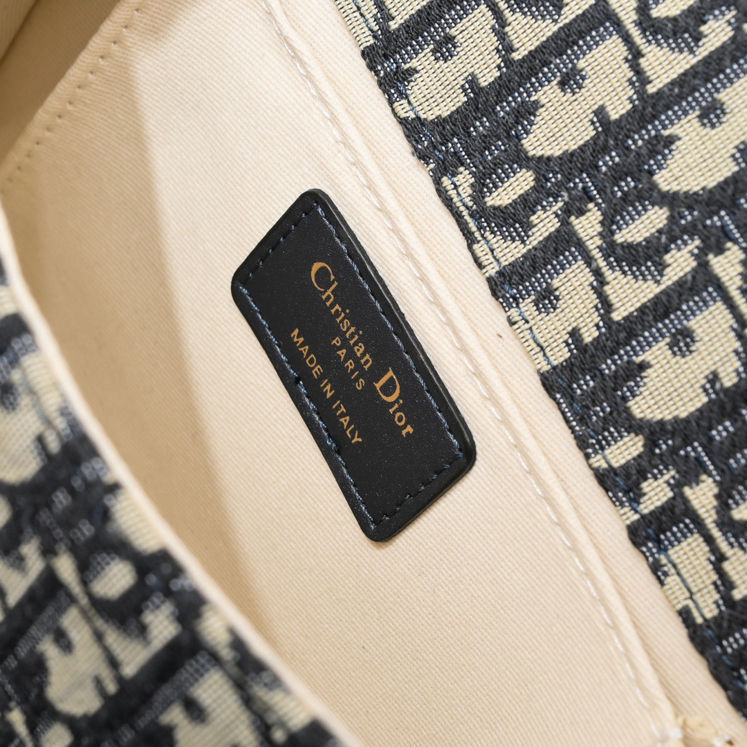 DIRO 30 MONTAIGNE EAST-WEST BAG WITH CHAIN