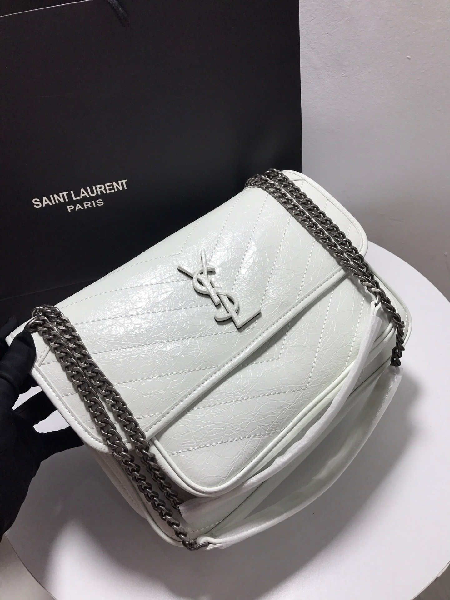 YSL NIKI MEDIUM CHAIN BAG IN CRINKLED VINTAGE LEATHER