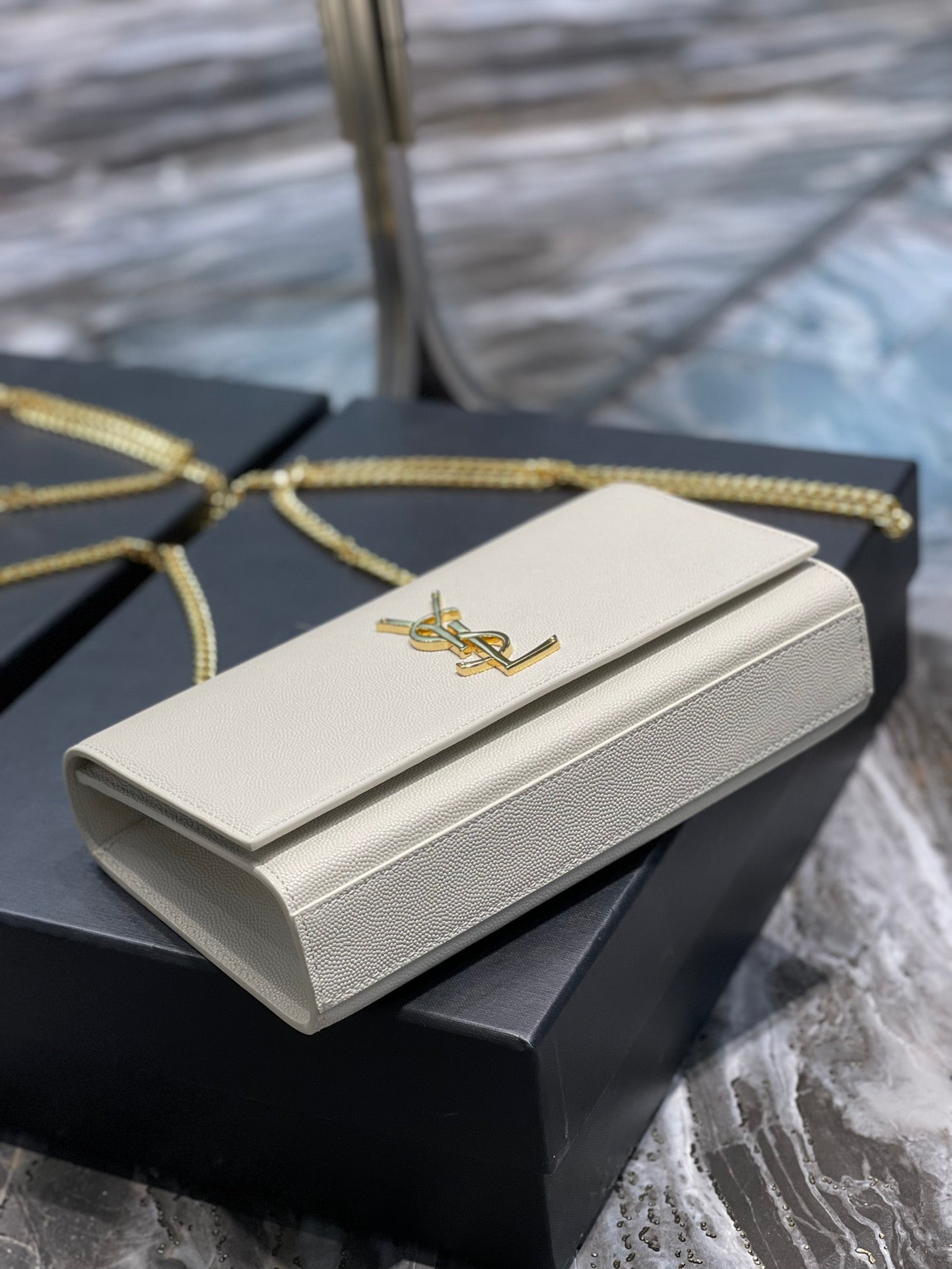 YSL Kate Medium In Grain Poudre embossed Leather Bag