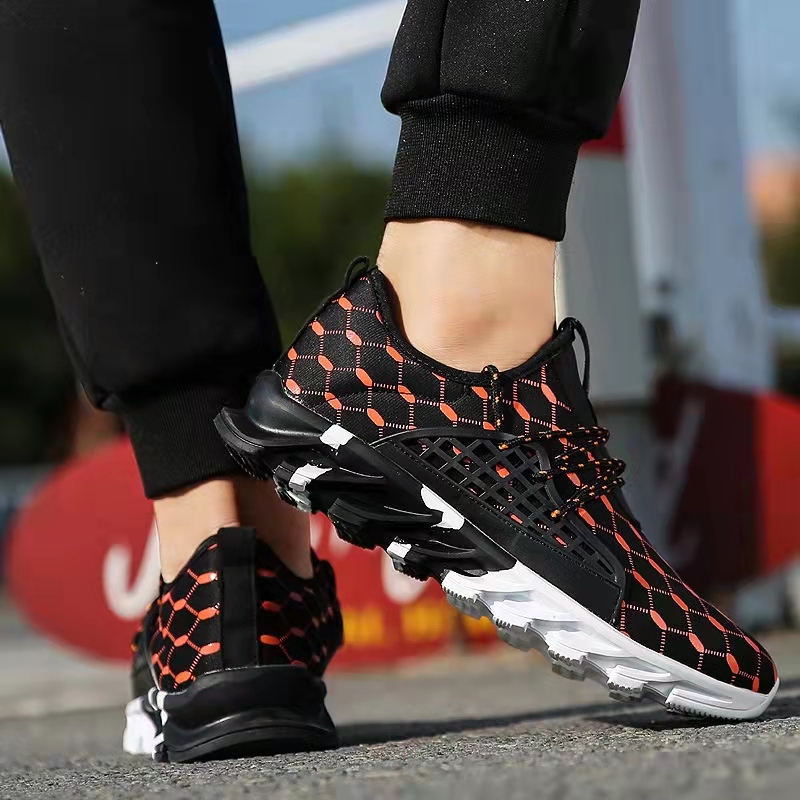 Comfymore™ Men's Lightweight Breathable Non-slip Comfy Road Running Fashion Sneakers