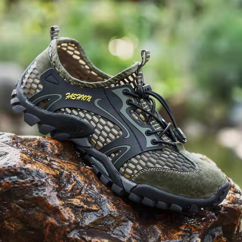 Men's Breathable Mesh Casual Lightweight Outdoor Hiking Shoes