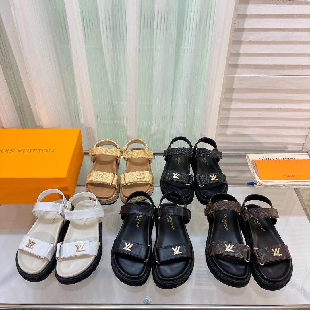 Louis Vuitton Spring Summer New Women s Flat Sandals