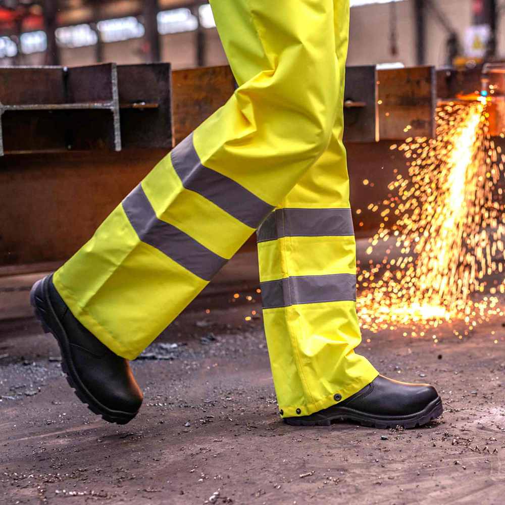 high visibility work boots