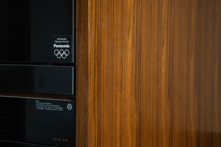 What are the uses of Burmese teak? Why is Burmese teak wood valuable?