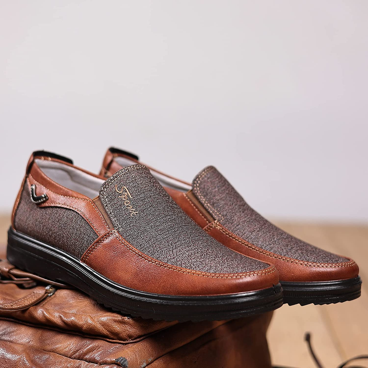 BOKLEN Breathable Canvas Walking Shoes