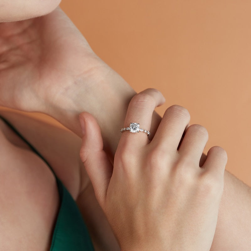 Cushion Cut Promise Engagment Wedding Moissanite Ring