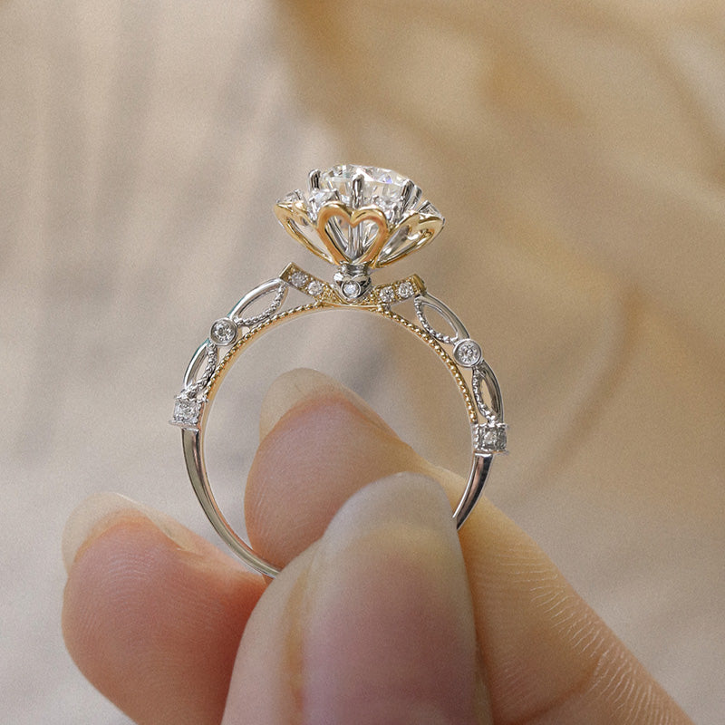 Ellora Eternity Moissanite Ring