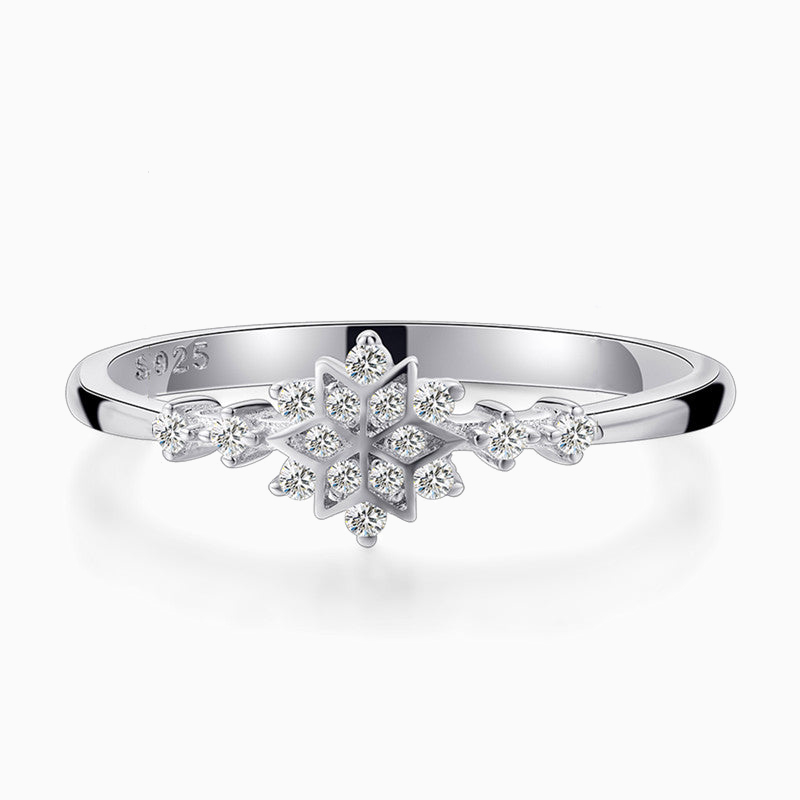 Flower-shaped Promise Engagment Wedding Moissanite Ring