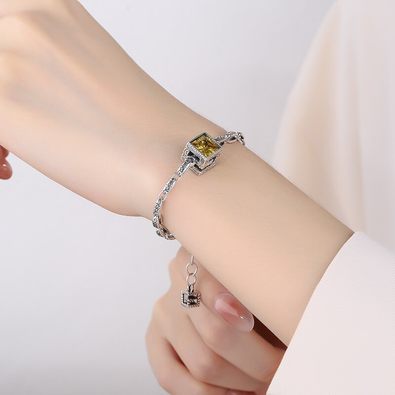 S925 letter G cube bracelet-MARDAZA