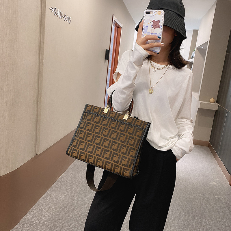 VL - Luxury Edition Bags FEI 137