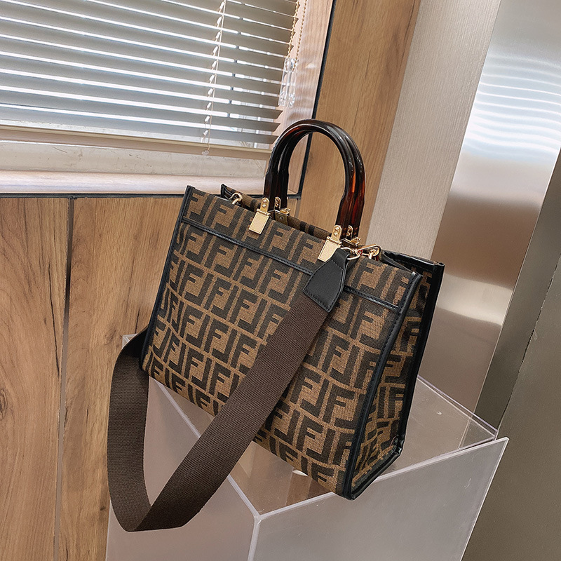 VL - Luxury Edition Bags FEI 137