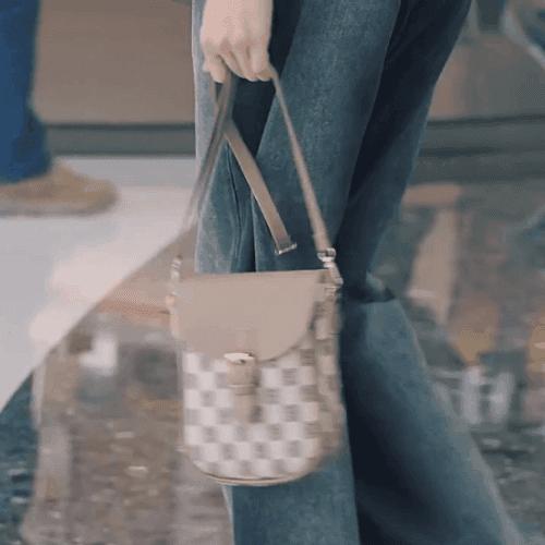 Trendy versatile printed check crossbody bag for woman