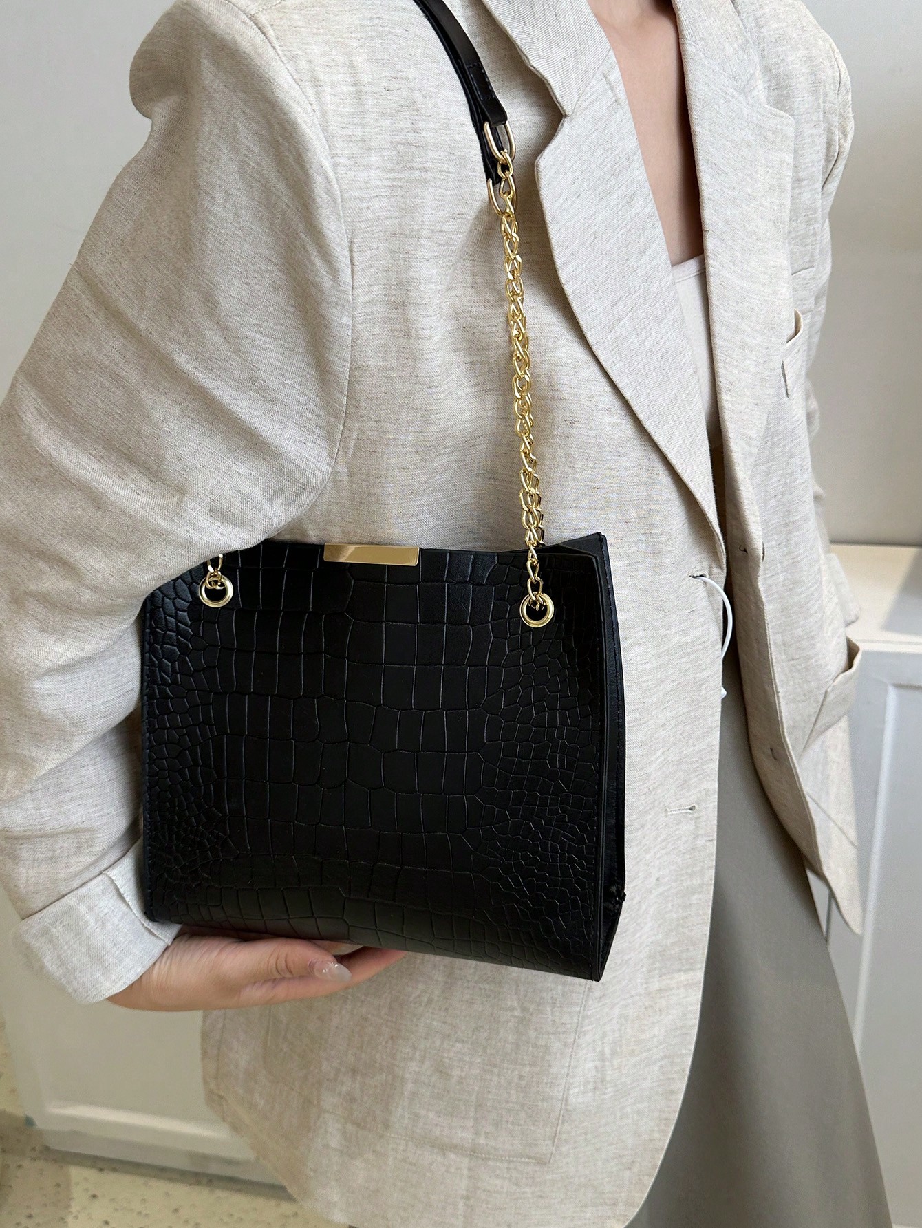Fashionable Crocodile Print Shoulder Bag