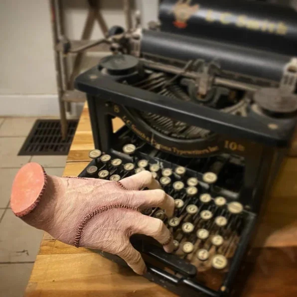 THING Figurine From Wednesday🖐