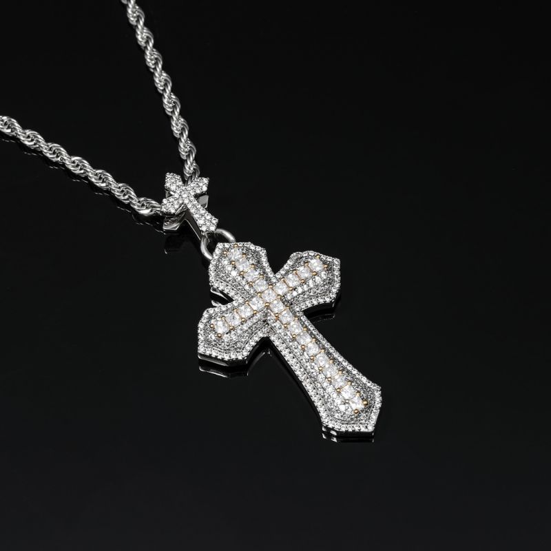 Μενταγιόν Helloice Ice Cluster Princess Cut Cross Cut