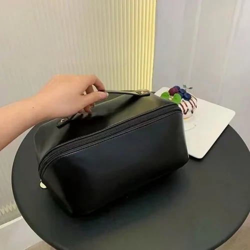 Large-capacity Travel Cosmetic Bag