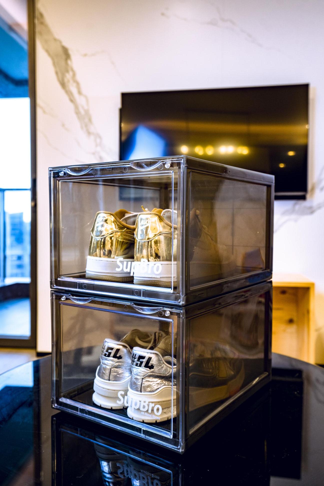 Smoky sneaker crates/shoe box/display box{SupBro}