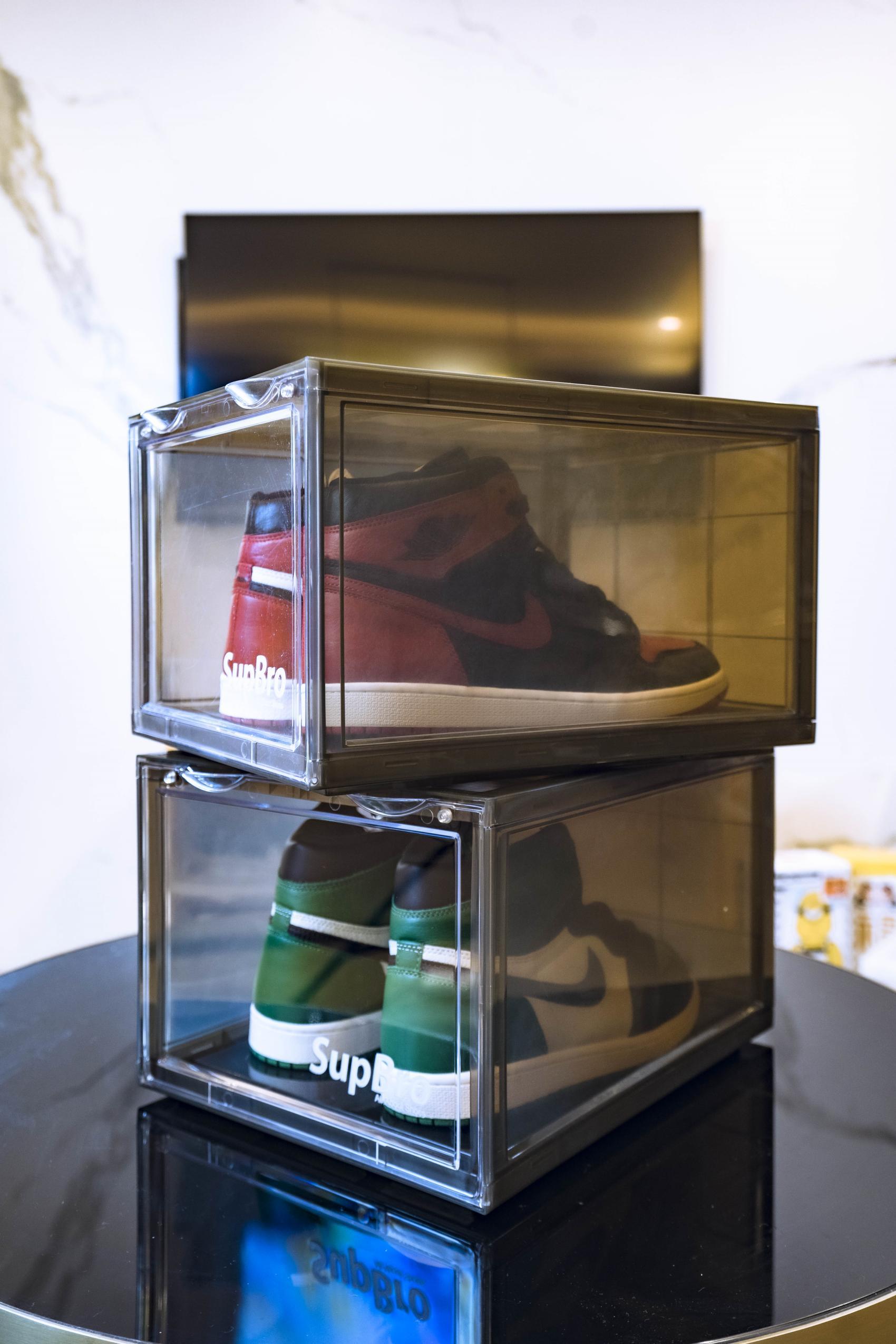 Smoky sneaker crates/shoe box/display box{SupBro}
