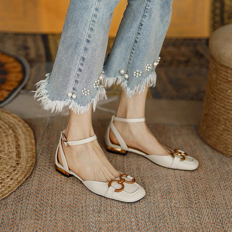 Pull-up Buckle French Style Sandals