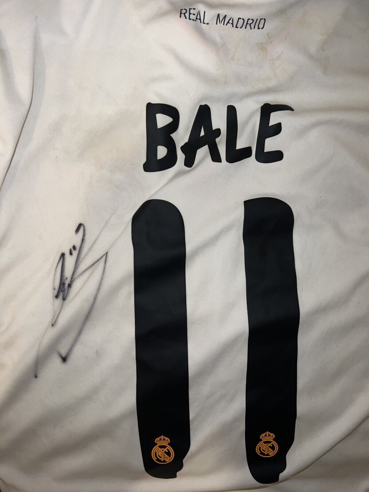 Bale's Real Madrid Heroics - Legendary 2013/14 Shirt-The Autograph Arena