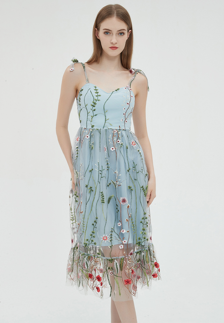 2023 Designer new summer Blue Embroidered Floral Personalized Dress B23070502