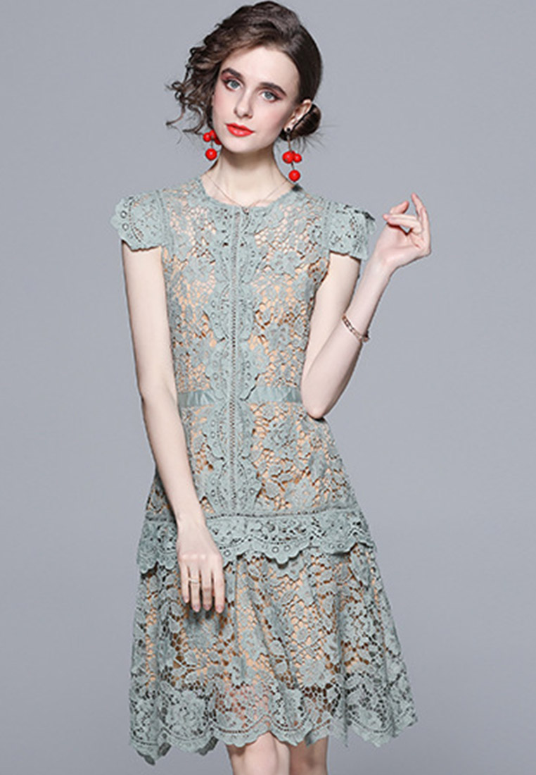 Heavy Industry Lace Flying Sleeve Slim Fit One-Piece Dress A22021601