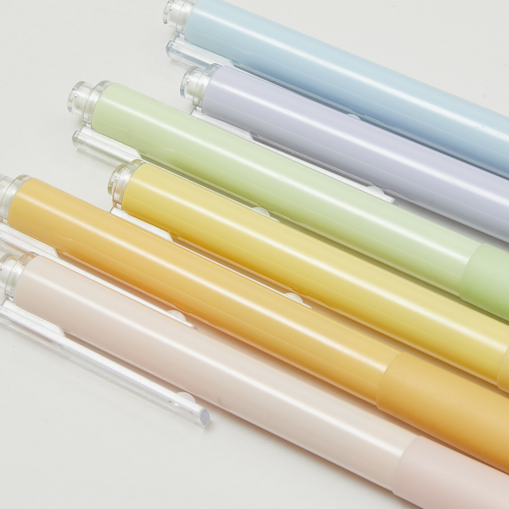 Ballpoint Pens Black Ball Point Office Pens 0.7mm Point Pen for Woman and Man (6-count)