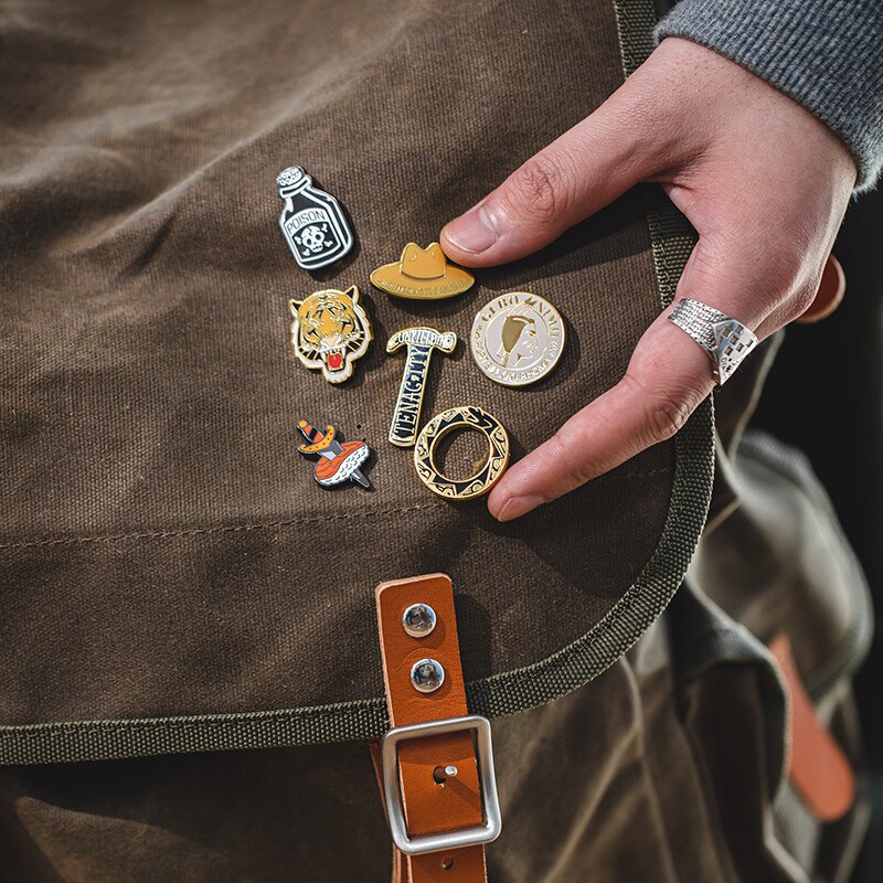 Maden 6Pcs/Sets Enamel Butterfly Clasp Brooches Pin Unisex Vintage Ami Kaji Badge Plaything Tide Yokosuka Tiger Head Brooch Pins