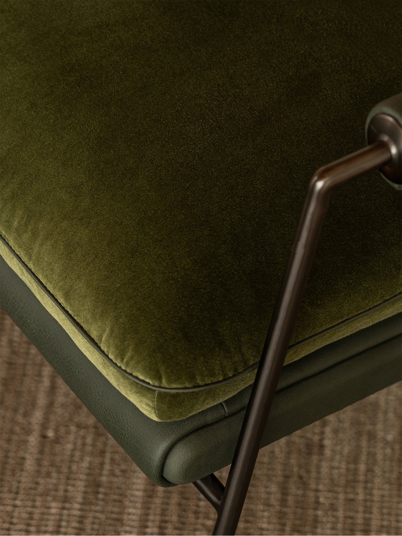 APTS-2986 lounge chair