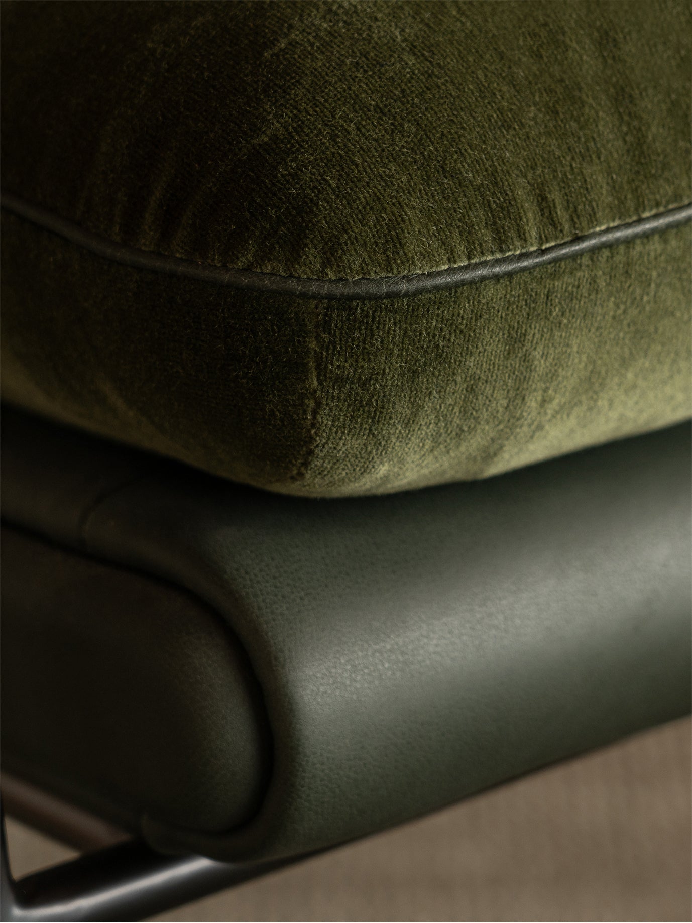 APTS-2986 lounge chair