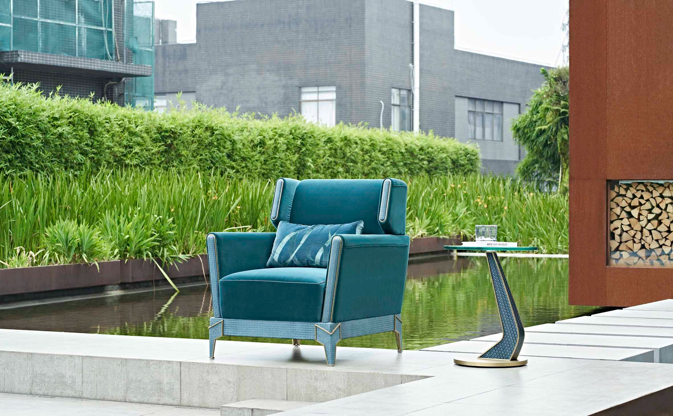 APTV-2936 lounge chair