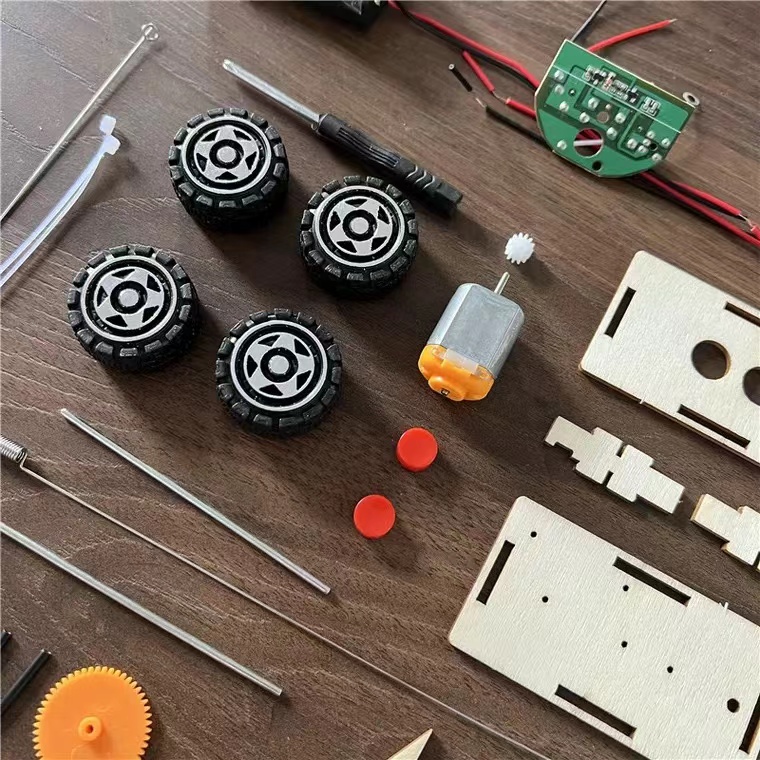 Wooden Model Car Kits, STEM Projects for Kids & Gift 3D Puzzles, Science Educational Crafts Building Kit