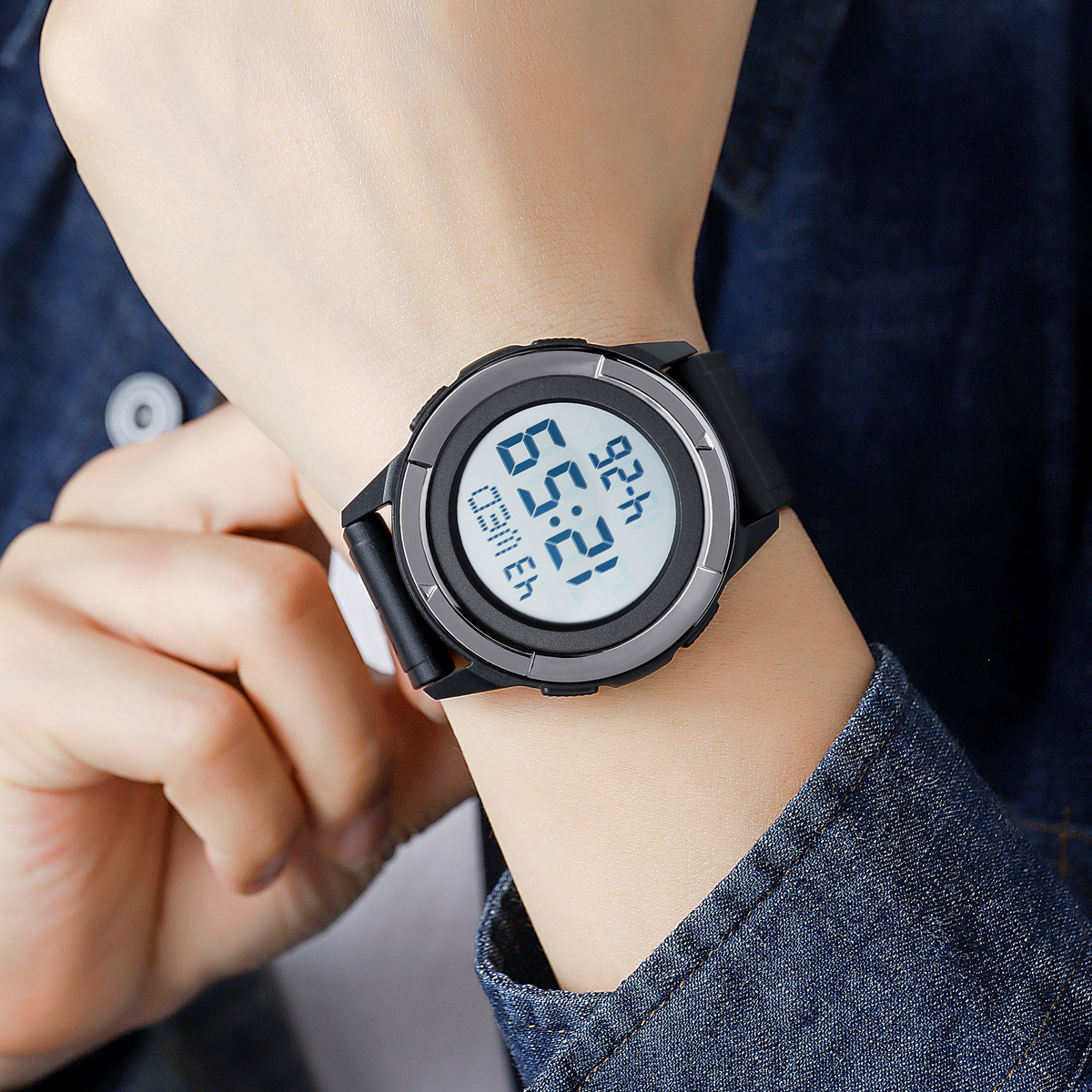 SKMEI 2047 Sports Watch