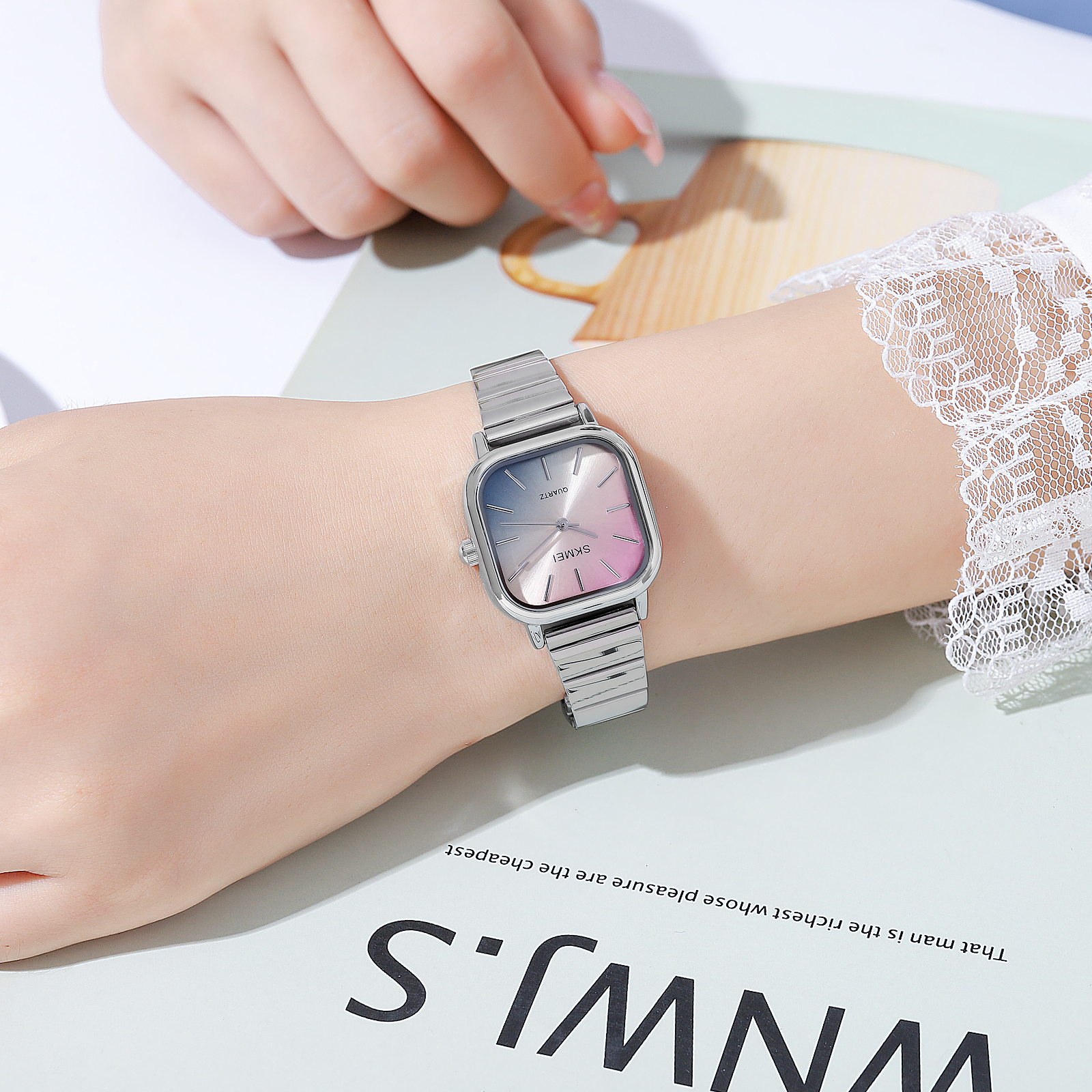 SKMEI 2190 Woman Wristwatch