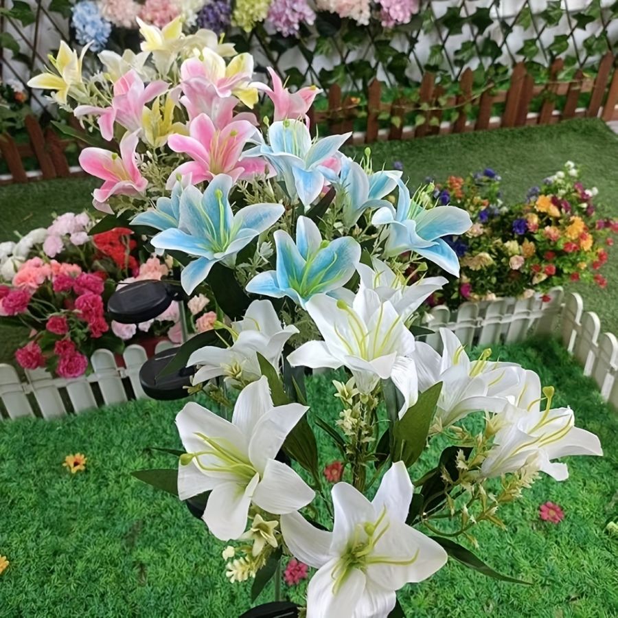 Solar Lily Light