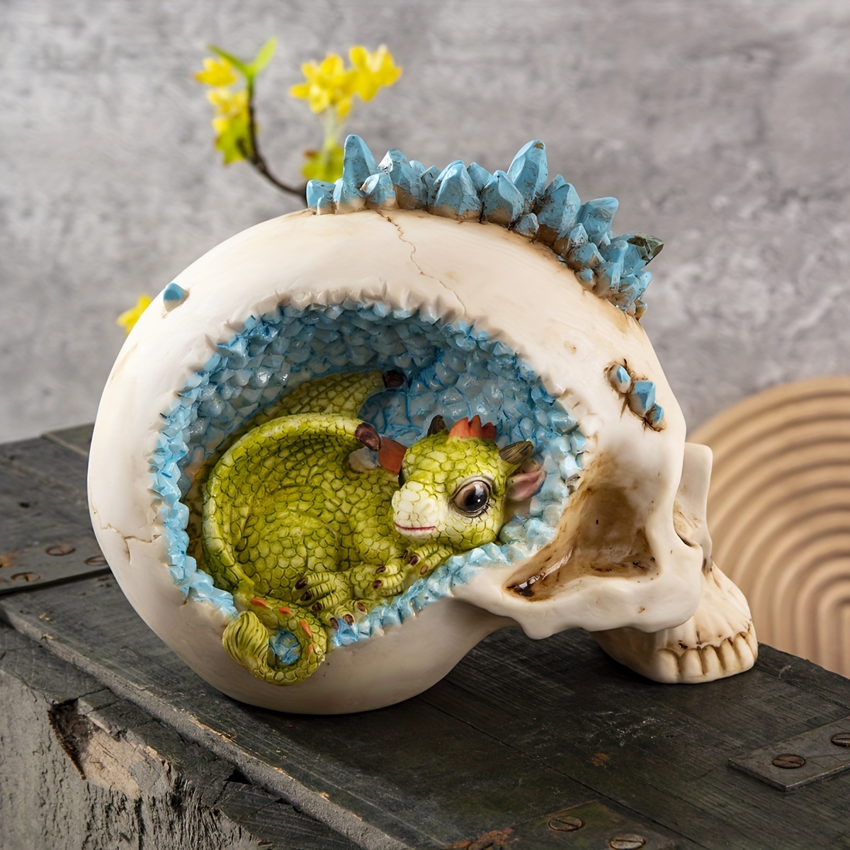 Realistic Skull Statue, Creative Horror Skull Decor, Cute Baby Dragon In Skull Figurine