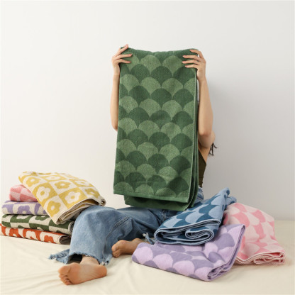HomeArtique Towel Fish Scale Pattern Bath Towels