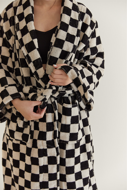 HomeArtique Home Wear Black White Checkerboard Long-staple Cotton Bathrobe