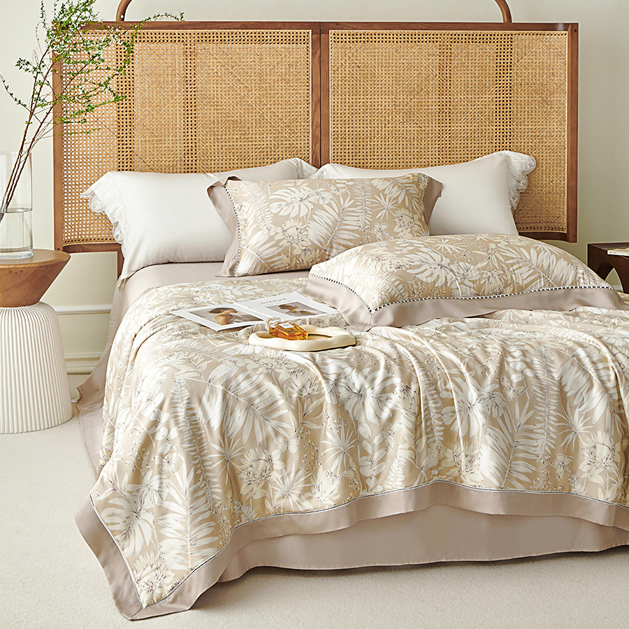 HomeArtique Summer Quilt Morning Mist Silk Quilt