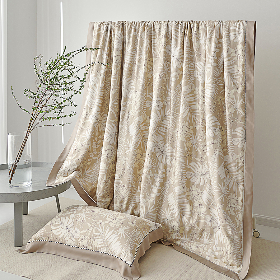 HomeArtique Summer Quilt Morning Mist Silk Quilt
