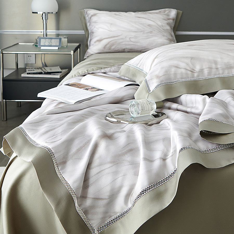 HomeArtique Summer Quilt Golden Years Silk Quilt