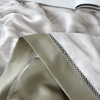 HomeArtique Summer Quilt Golden Years Silk Quilt