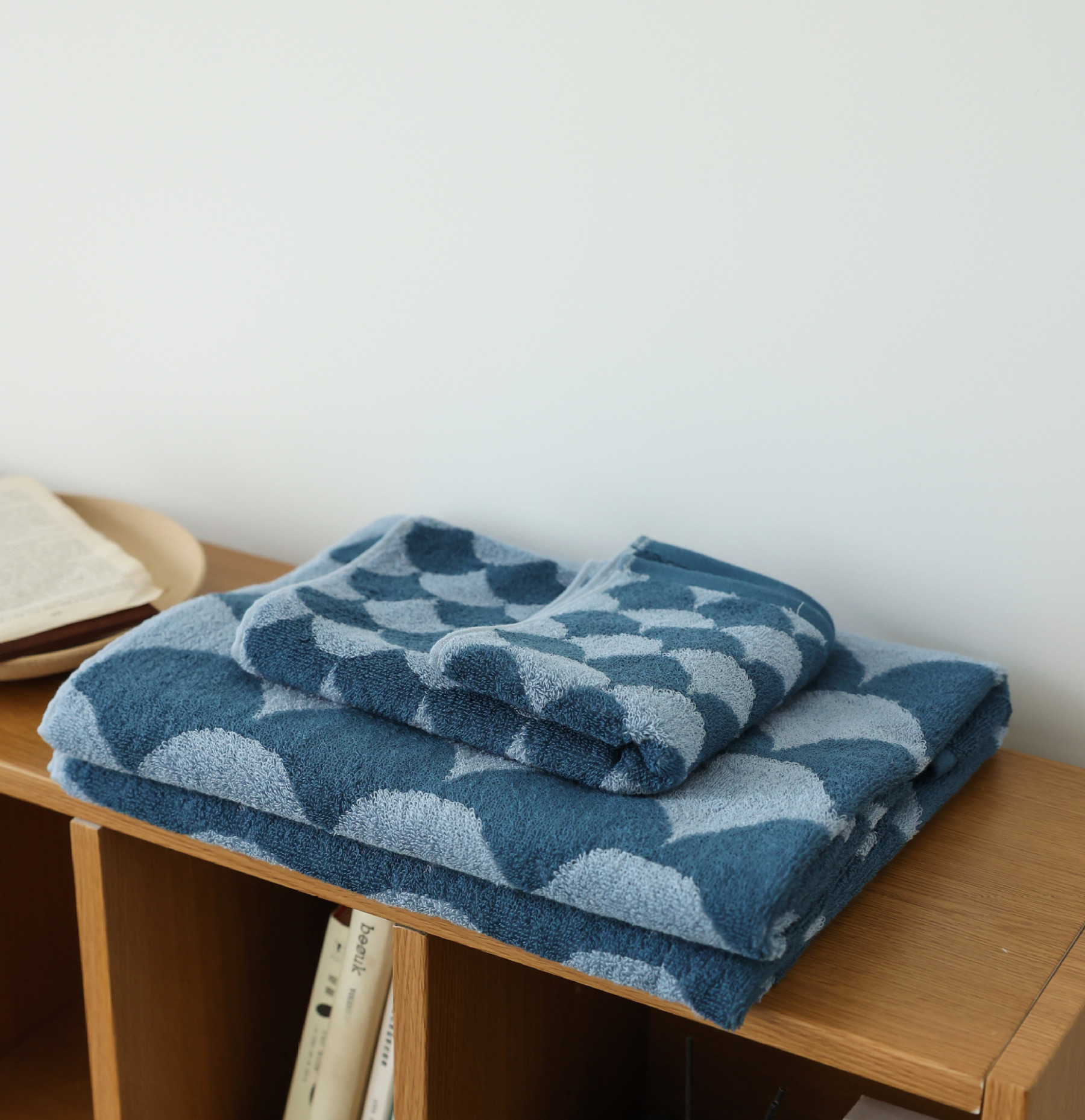 HomeArtique Towel Blue Fish Scale Pattern Bath Towels