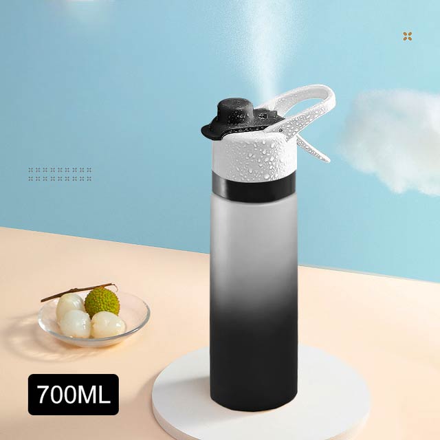 SplashBottle - drinking bottle with spray function