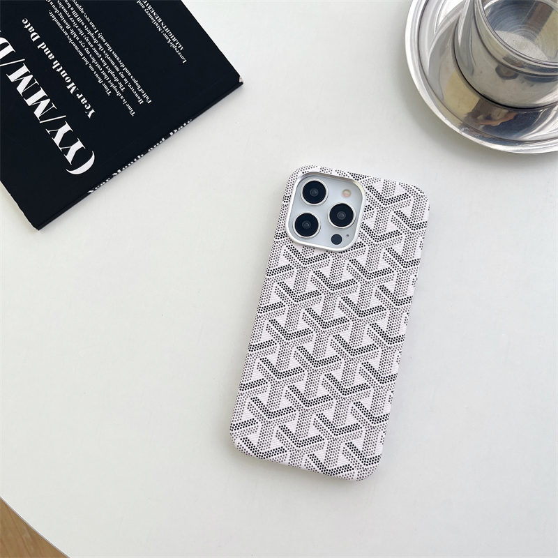 White Goyard iPhone Case (Magsafe)